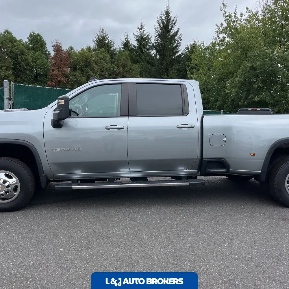 2024 Chevrolet Silverado 3500HD LT