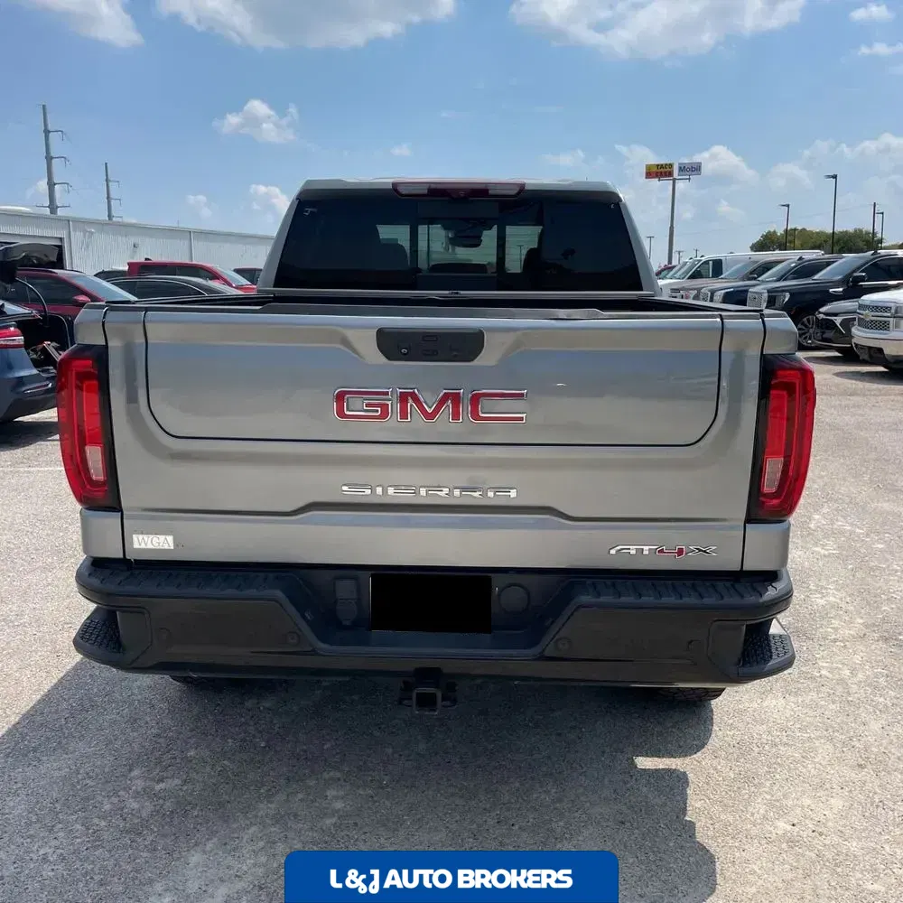 2023 GMC Sierra 1500 AT4X