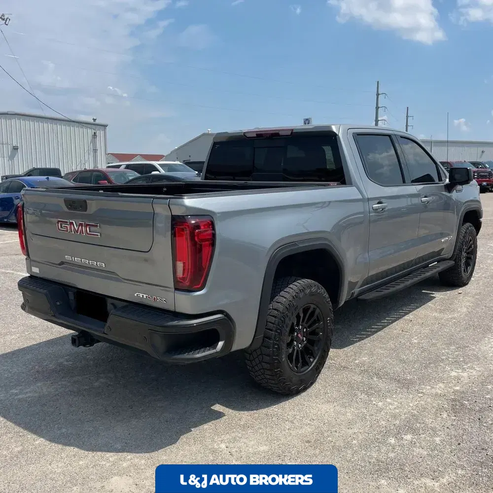 2023 GMC Sierra 1500 AT4X