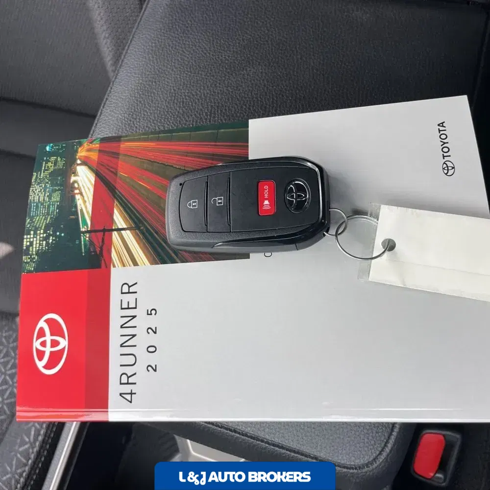2025 Toyota 4Runner SR5
