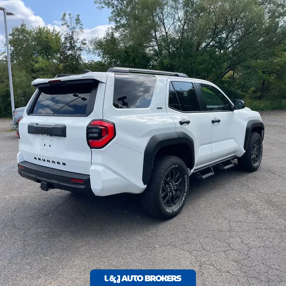 2025 Toyota 4Runner SR5