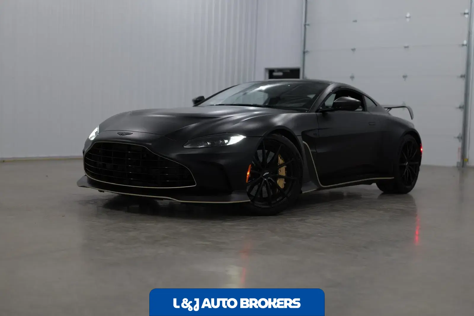 2023 Aston Martin V12 Vantage Coupe