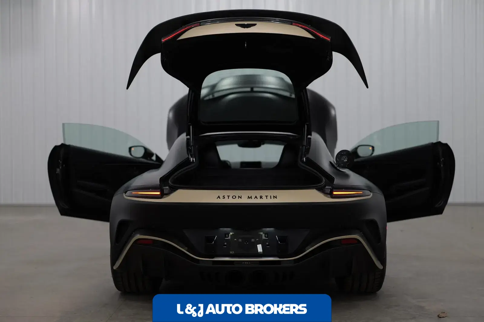2023 Aston Martin V12 Vantage Coupe