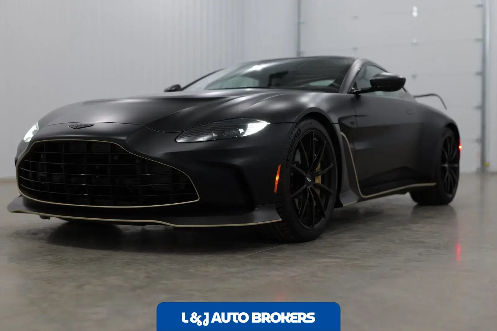 2023 Aston Martin V12 Vantage Coupe