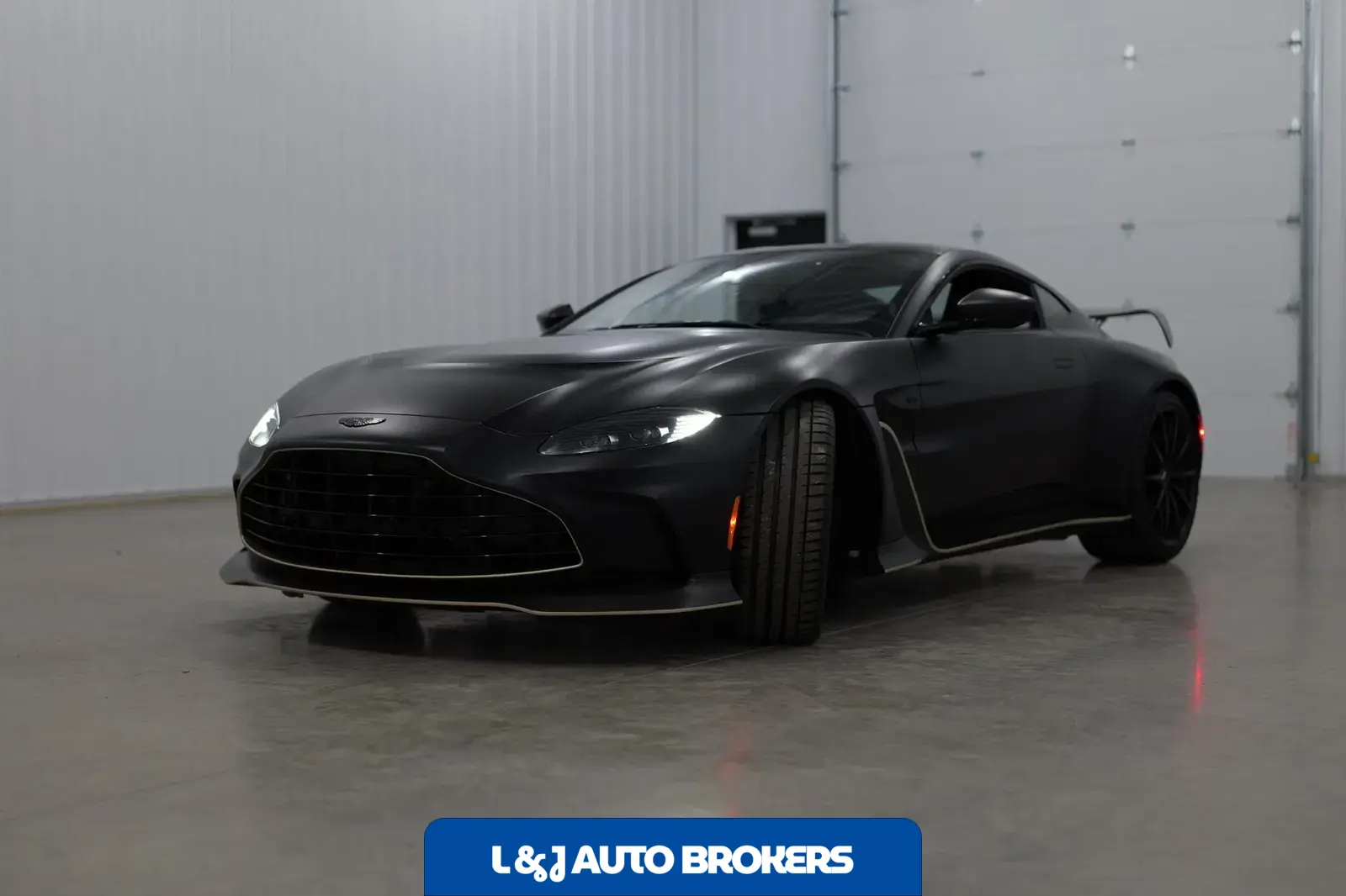 2023 Aston Martin V12 Vantage Coupe