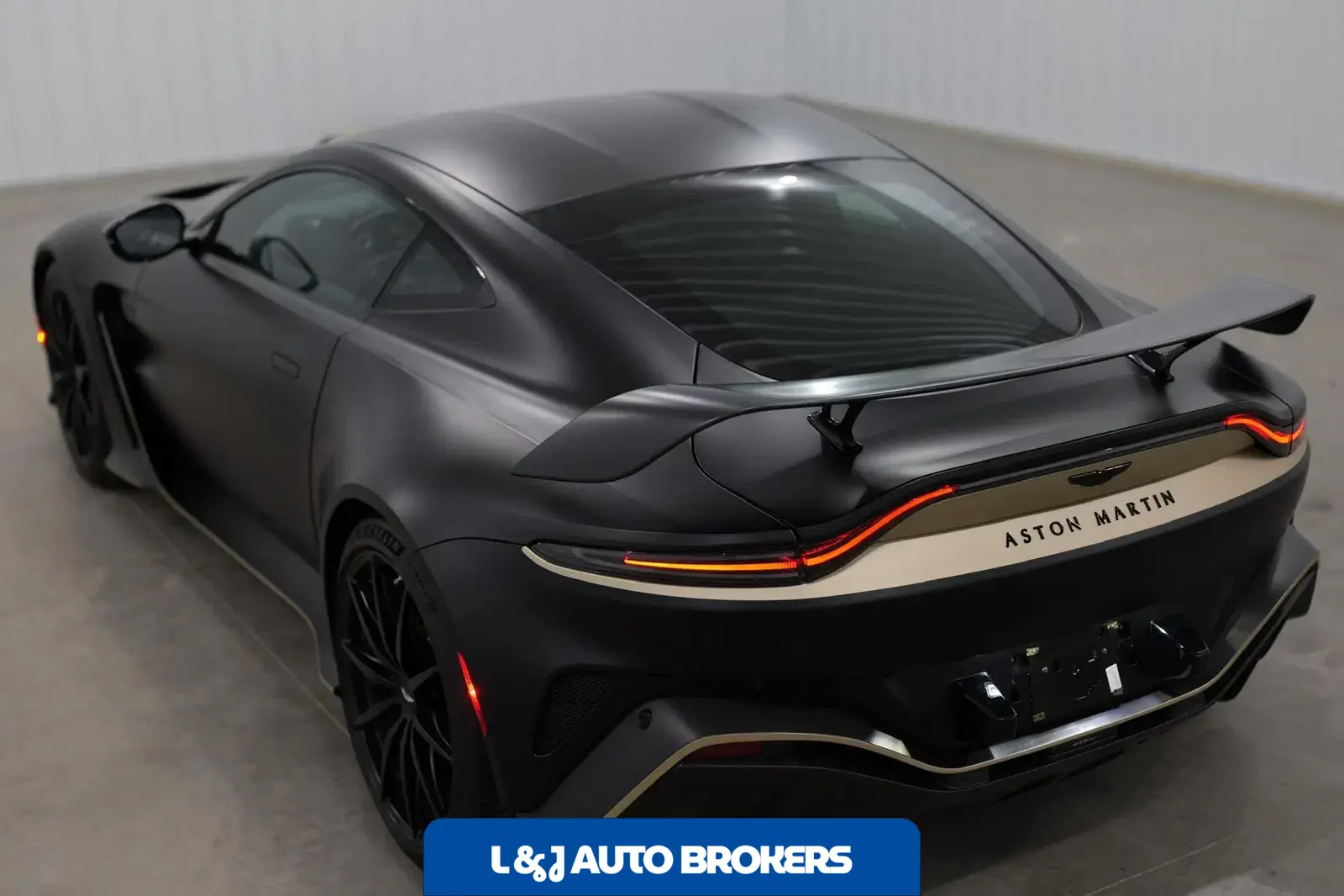 2023 Aston Martin V12 Vantage Coupe