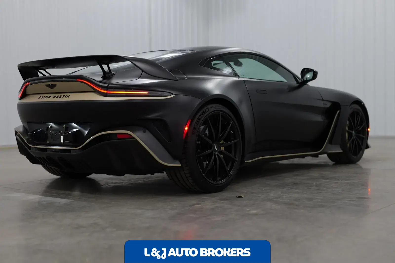 2023 Aston Martin V12 Vantage Coupe