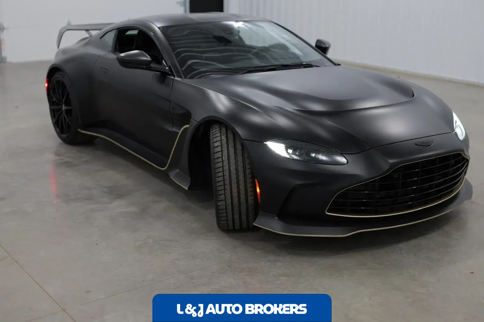 2023 Aston Martin V12 Vantage Coupe
