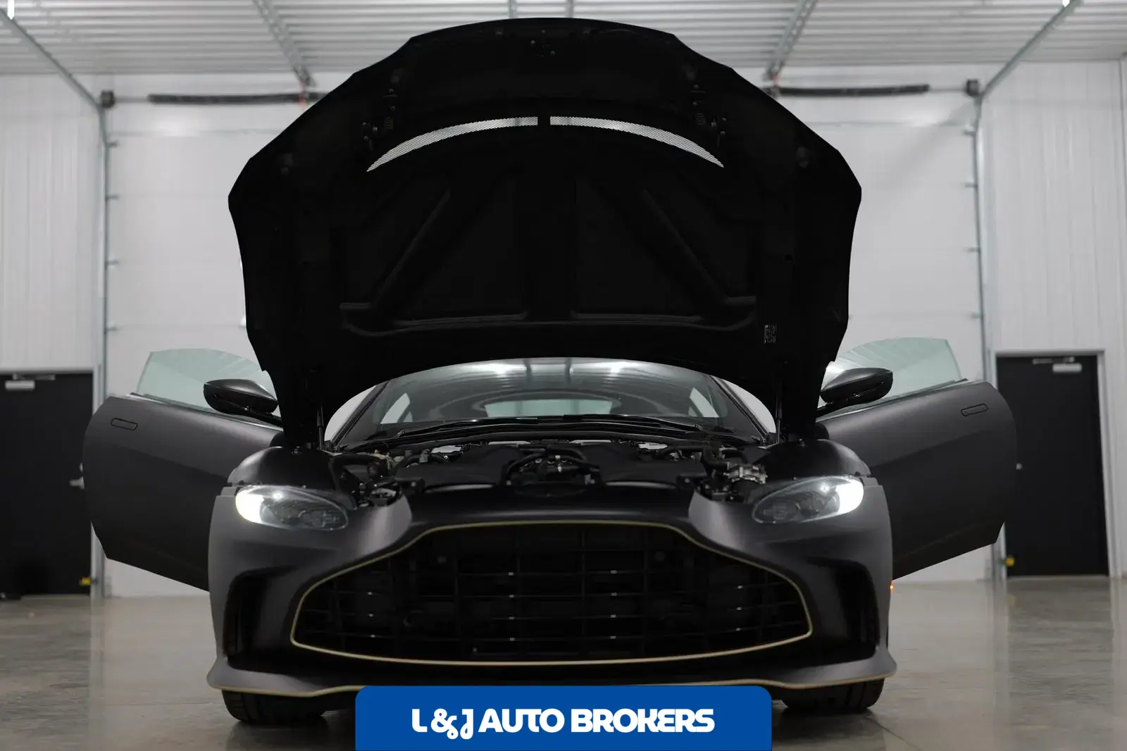 2023 Aston Martin V12 Vantage Coupe