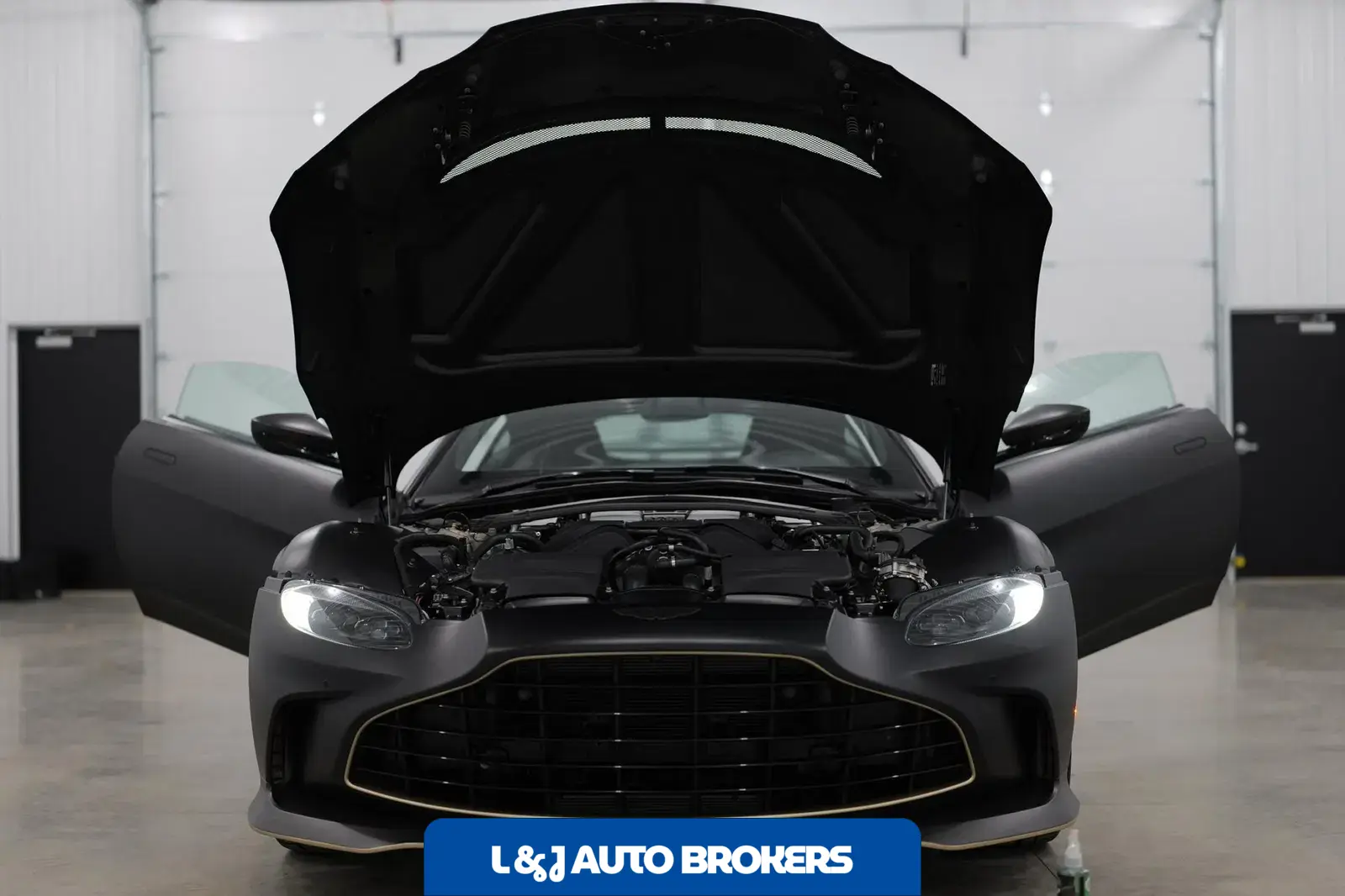 2023 Aston Martin V12 Vantage Coupe