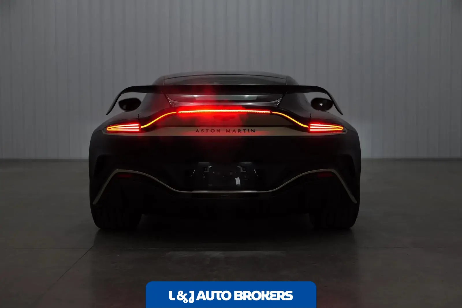 2023 Aston Martin V12 Vantage Coupe