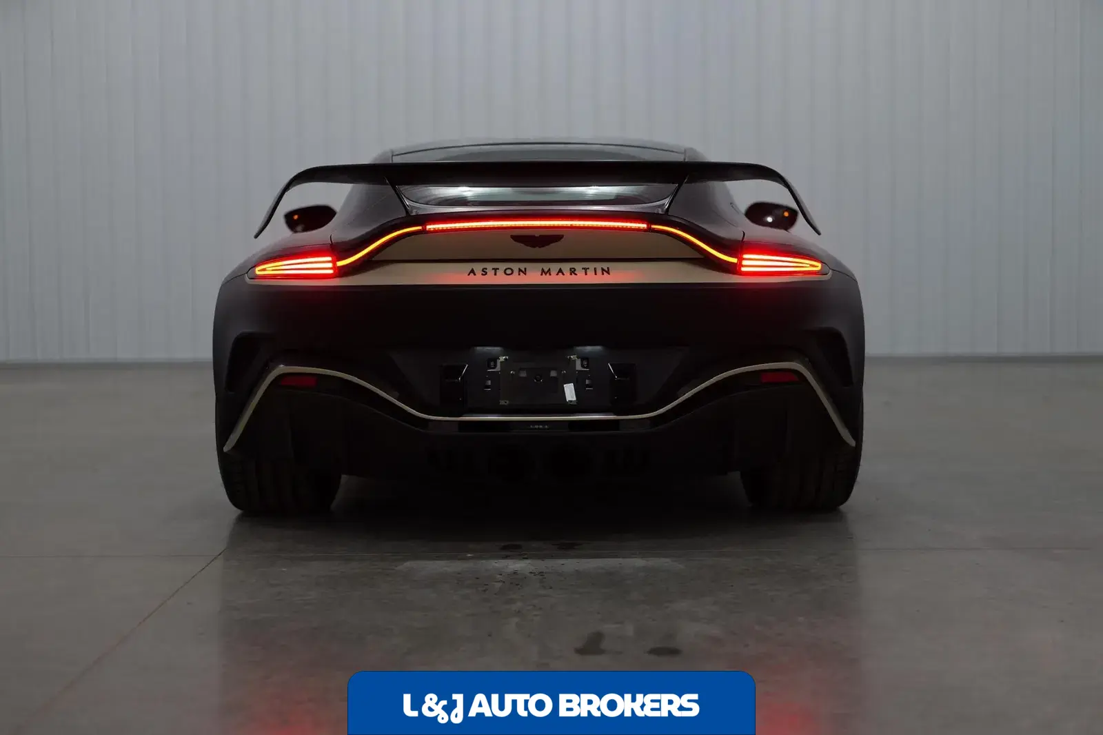 2023 Aston Martin V12 Vantage Coupe