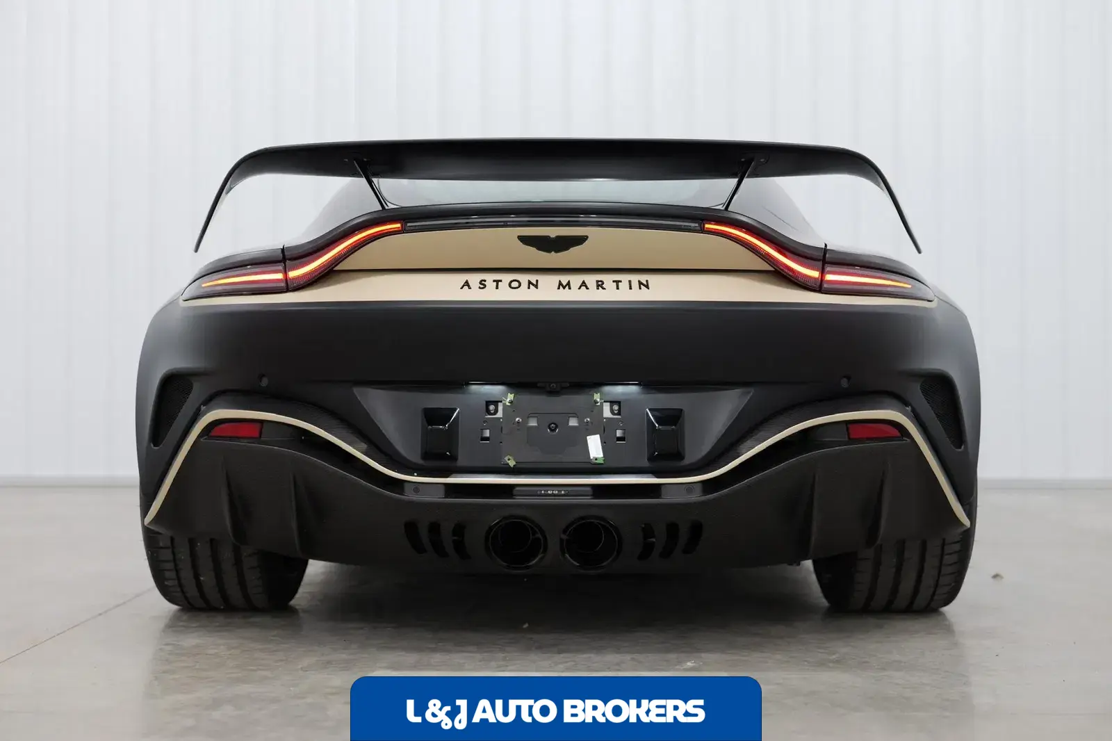 2023 Aston Martin V12 Vantage Coupe
