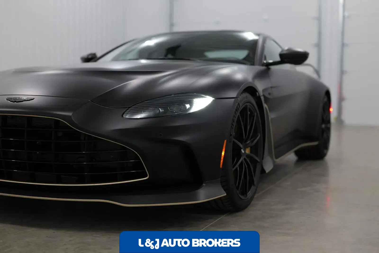 2023 Aston Martin V12 Vantage Coupe