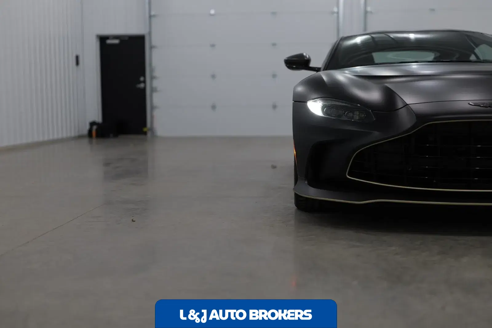 2023 Aston Martin V12 Vantage Coupe
