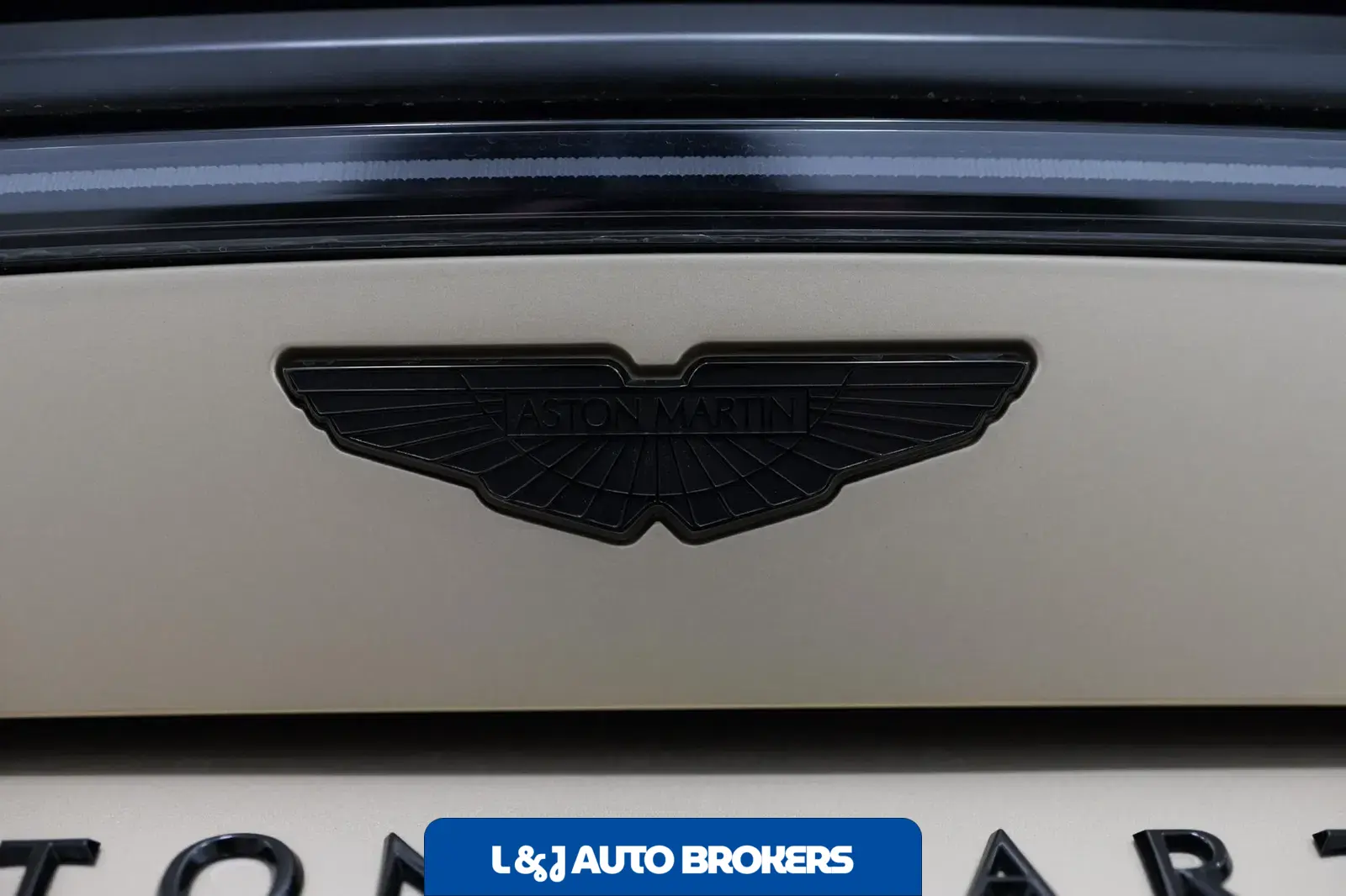 2023 Aston Martin V12 Vantage Coupe