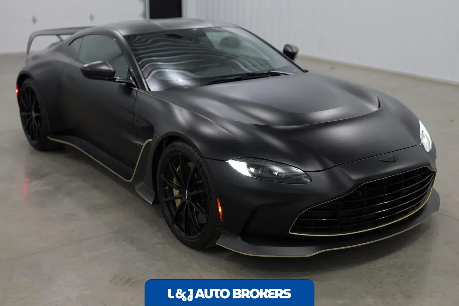 2023 Aston Martin V12 Vantage Coupe