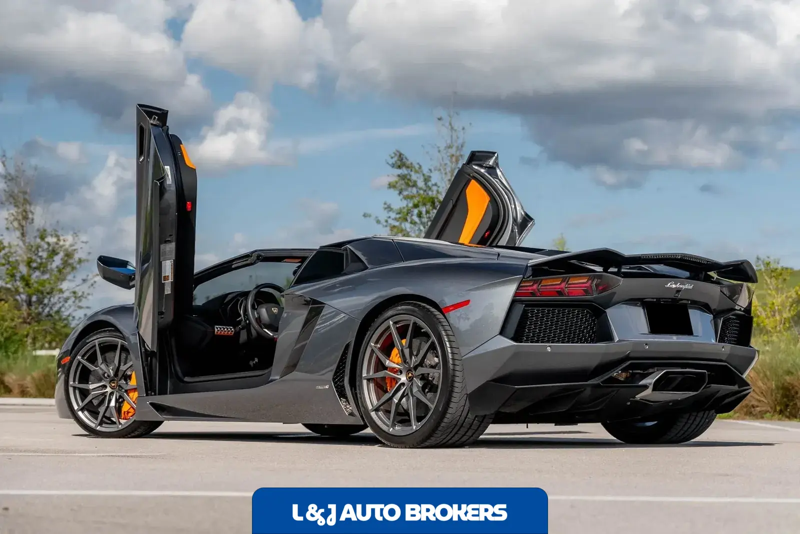 2015 Lamborghini Aventador LP700-4 Roadster