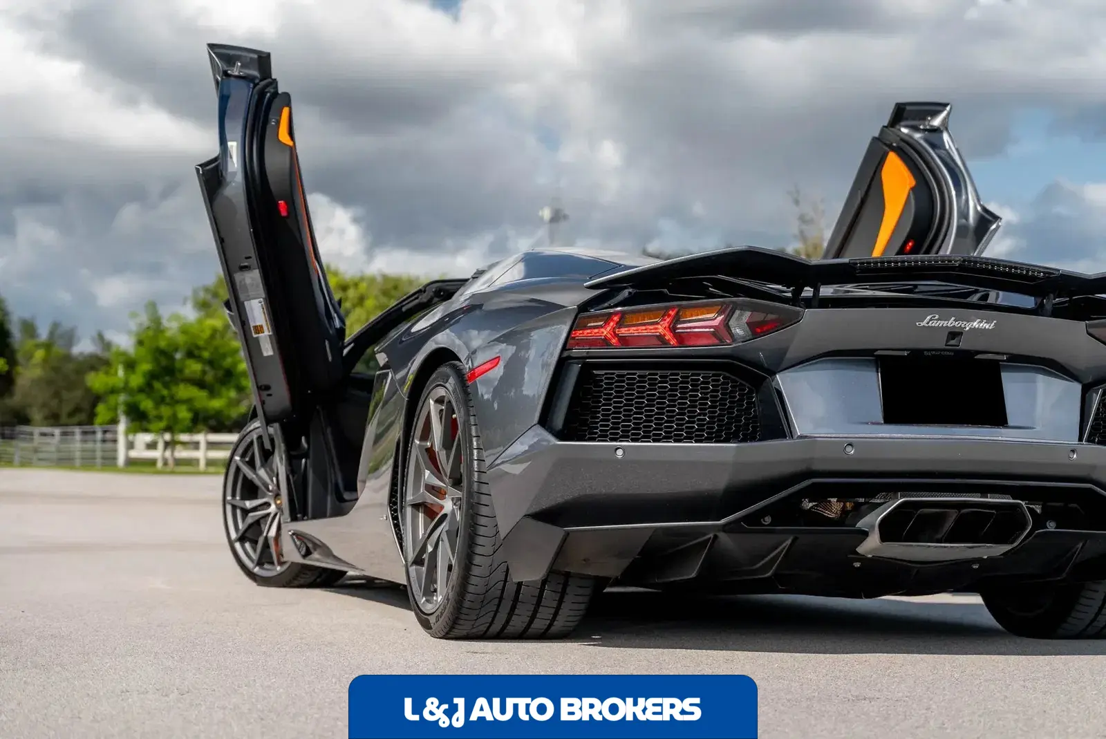 2015 Lamborghini Aventador LP700-4 Roadster