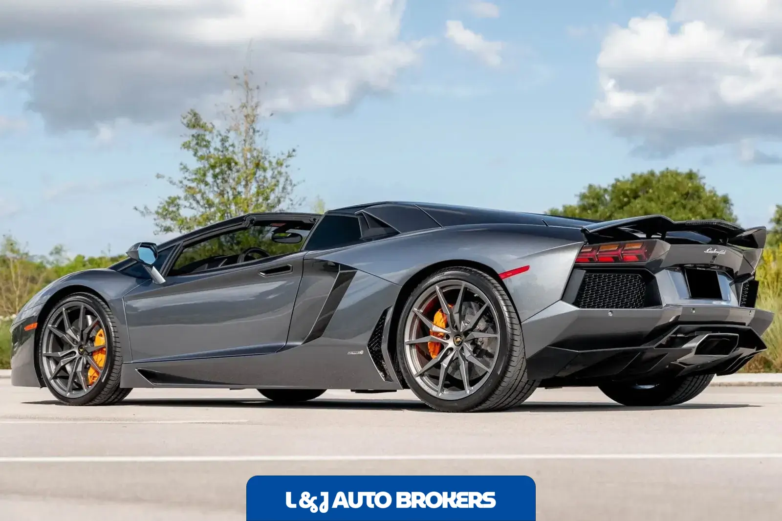 2015 Lamborghini Aventador LP700-4 Roadster