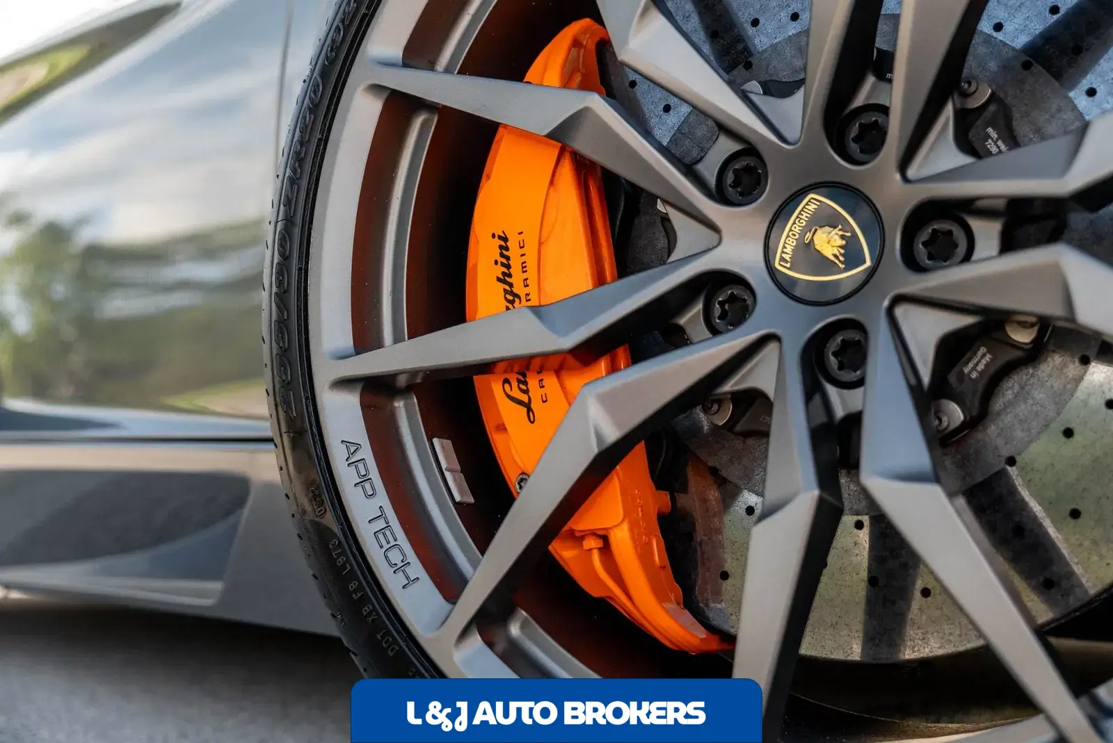 2015 Lamborghini Aventador LP700-4 Roadster