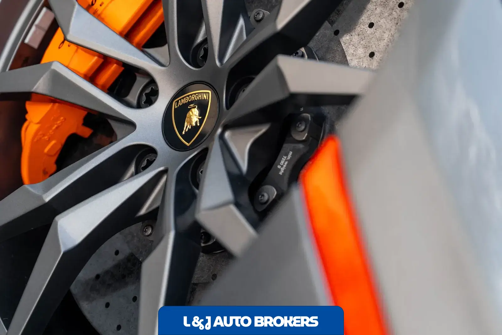 2015 Lamborghini Aventador LP700-4 Roadster