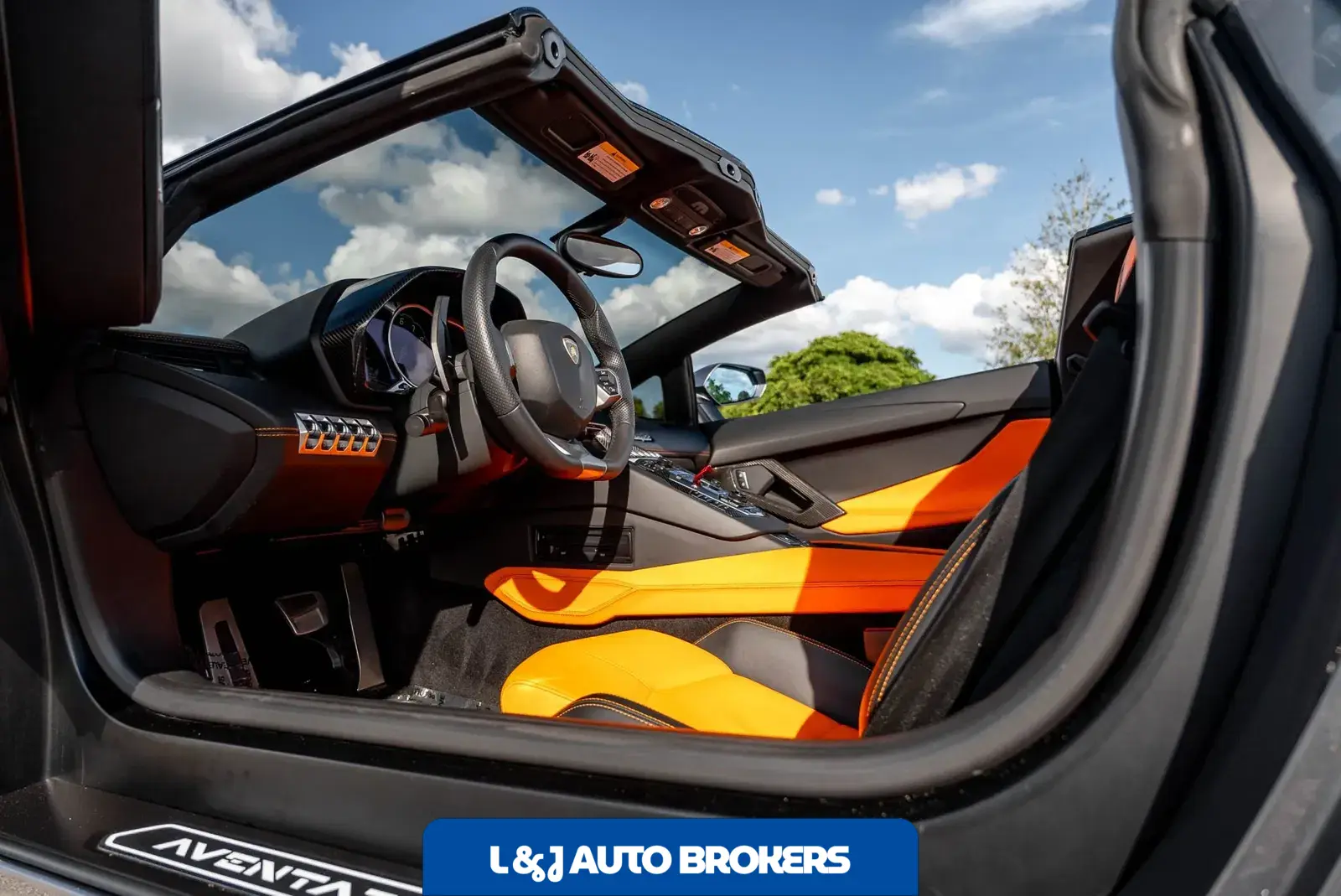 2015 Lamborghini Aventador LP700-4 Roadster