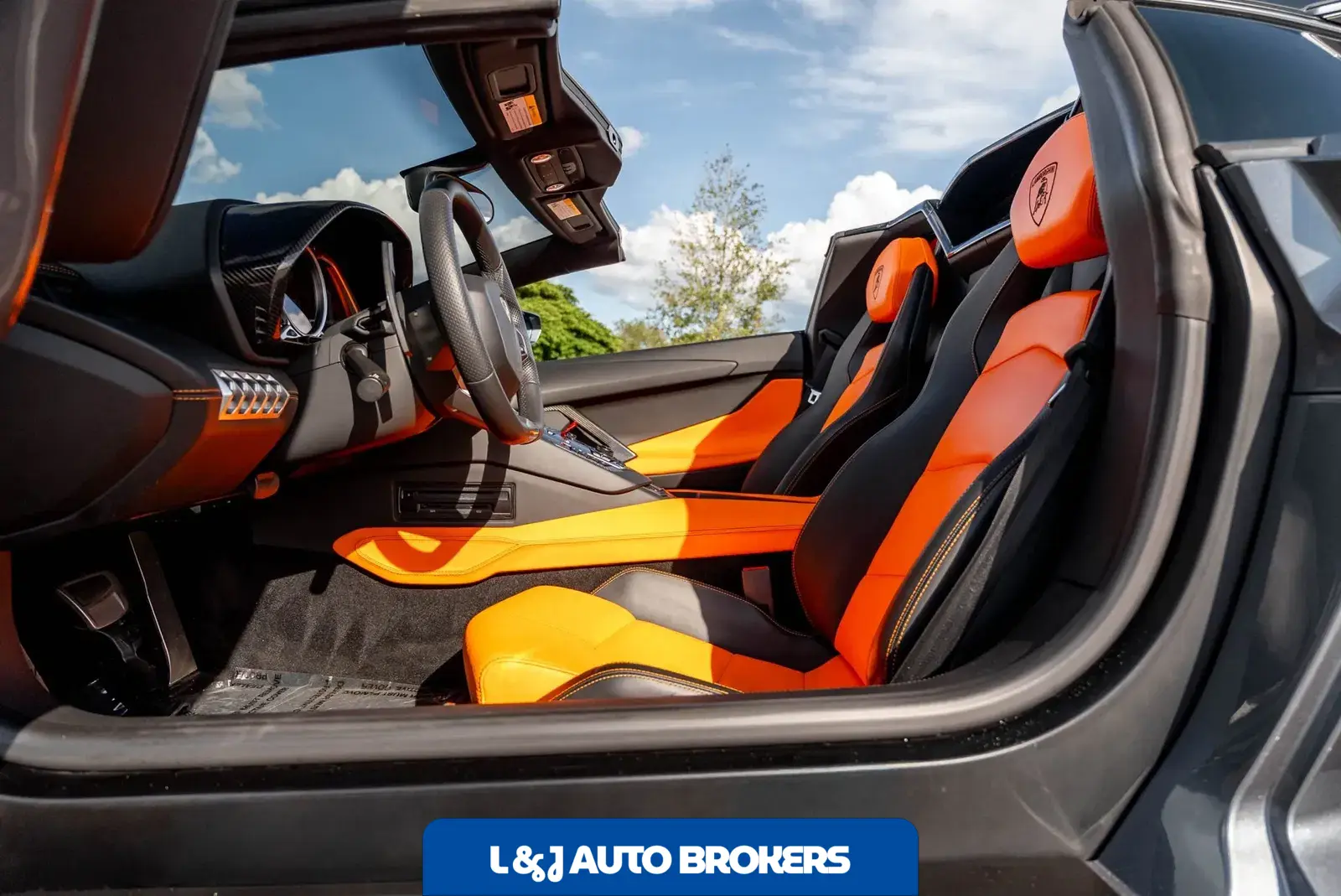 2015 Lamborghini Aventador LP700-4 Roadster