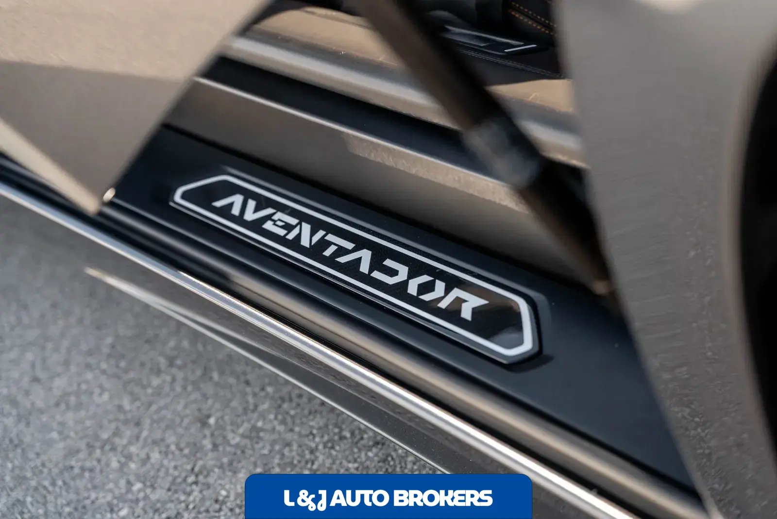 2015 Lamborghini Aventador LP700-4 Roadster
