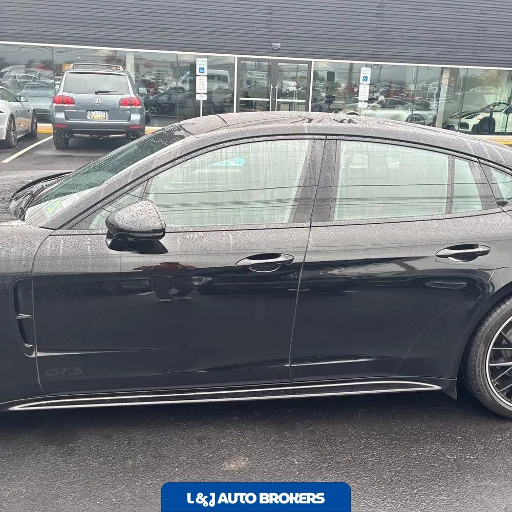 2019 Porsche Panamera GTS
