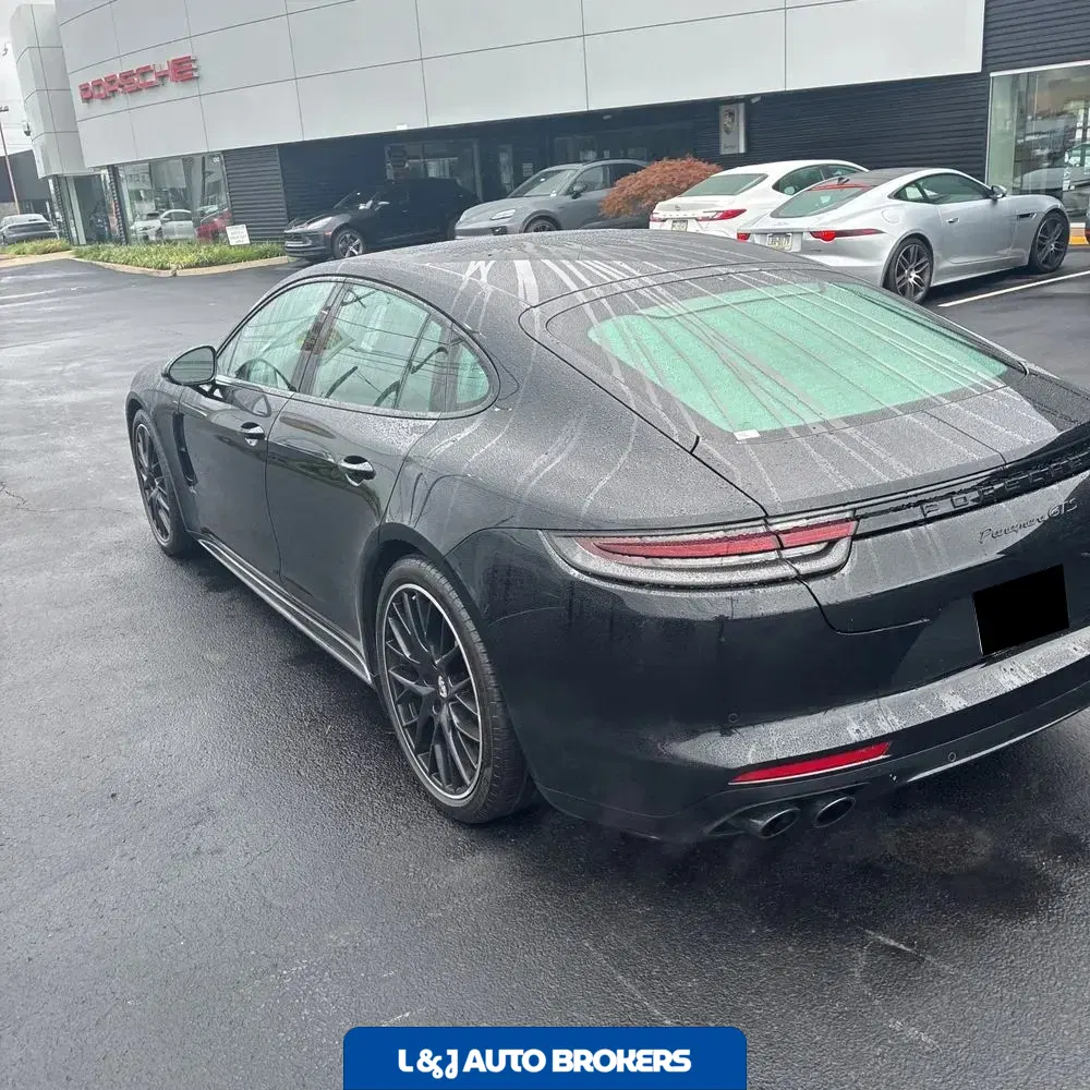 2019 Porsche Panamera GTS