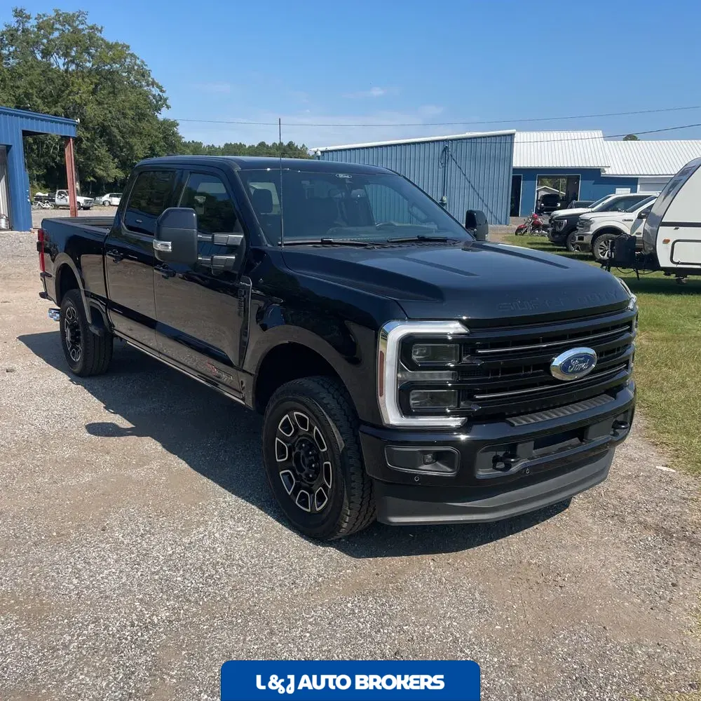 2025 Ford F-250 Super Duty Platinum
