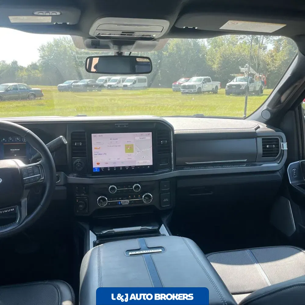 2025 Ford F-250 Super Duty Platinum