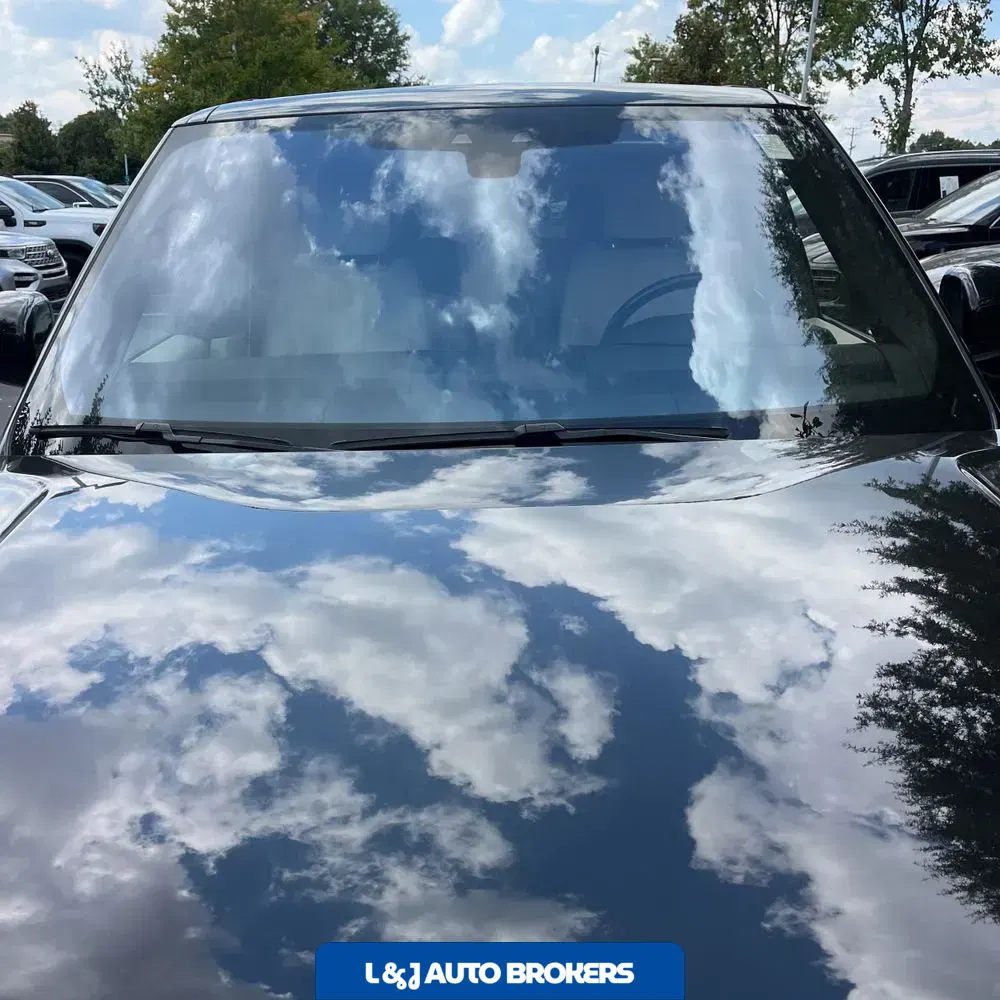 2022 Land Rover Range Rover P525 HSE Westminster Edition