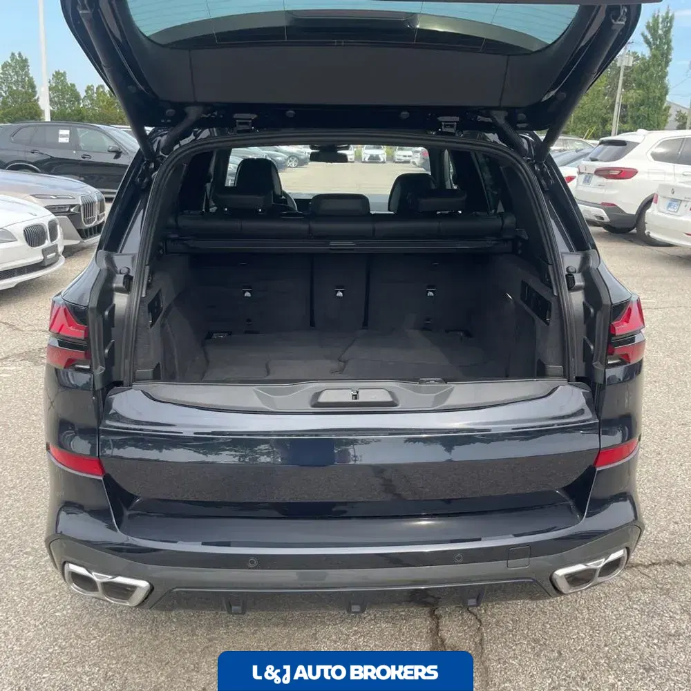 2026 BMW X5 M60i