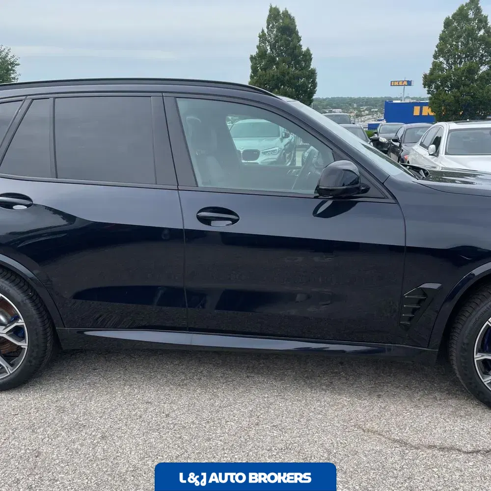 2026 BMW X5 M60i