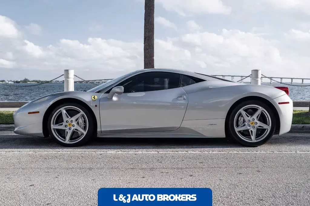 2012 Ferrari 458 Italia Coupe