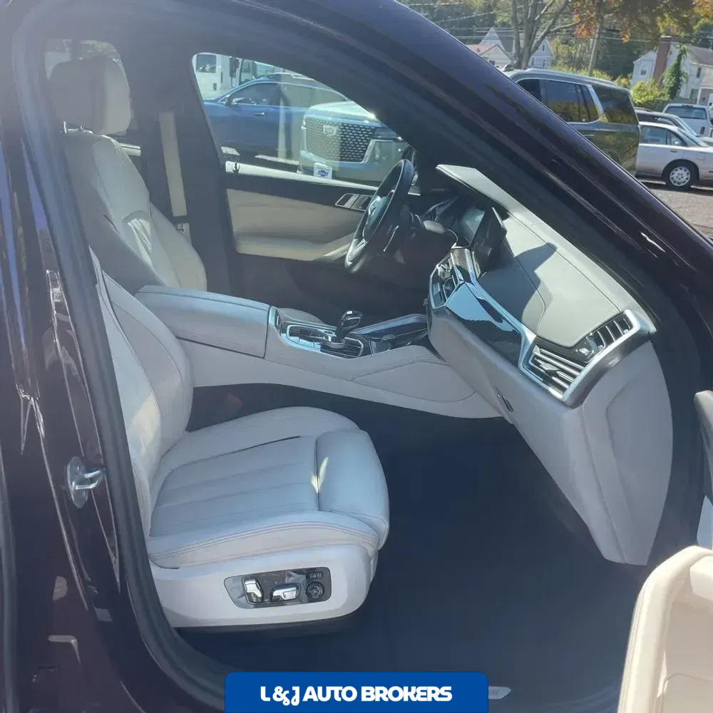 2023 BMW X6 M50i