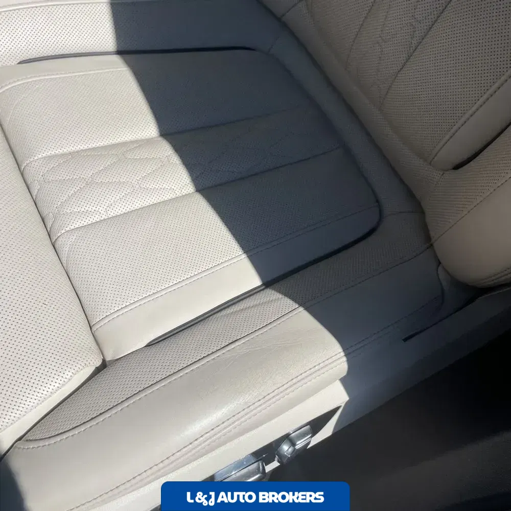 2023 BMW X6 M50i