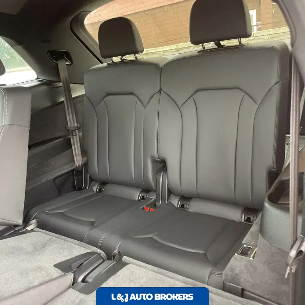 2025 Audi Q7 Premium Plus 55
