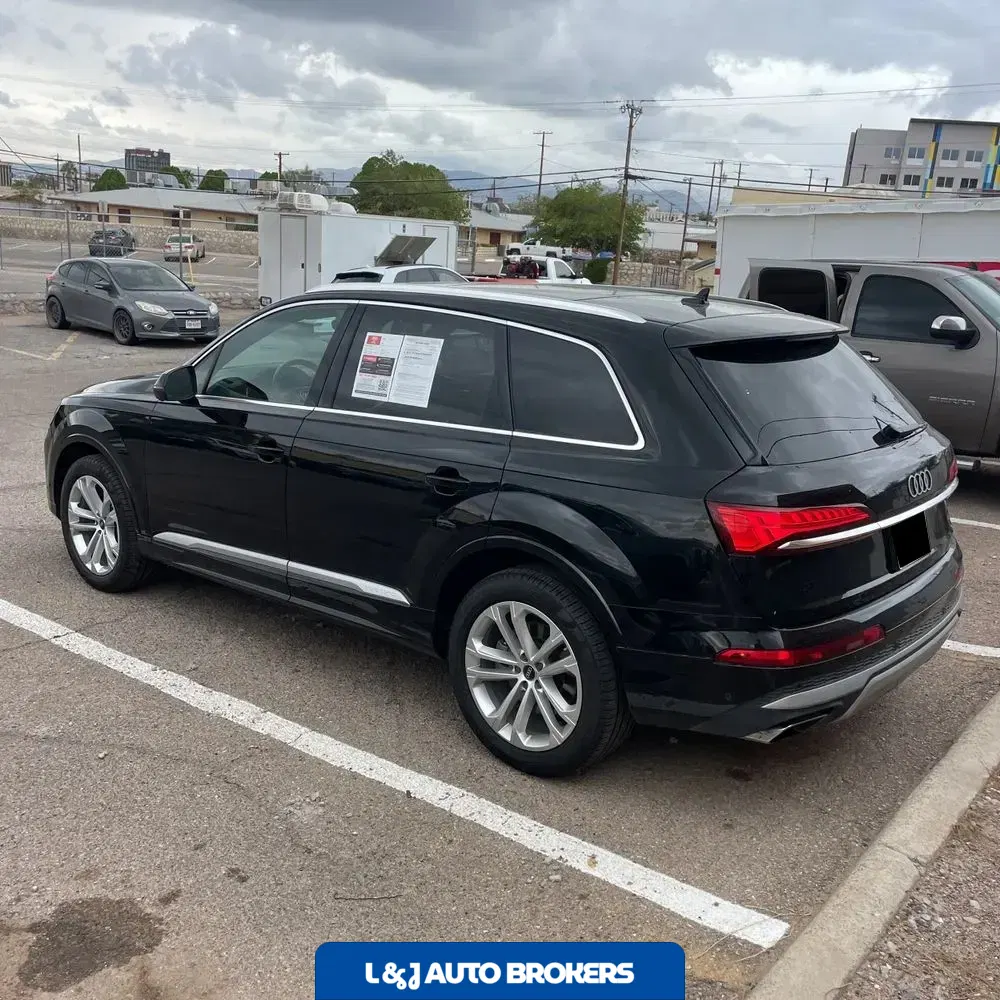2025 Audi Q7 Premium Plus 55