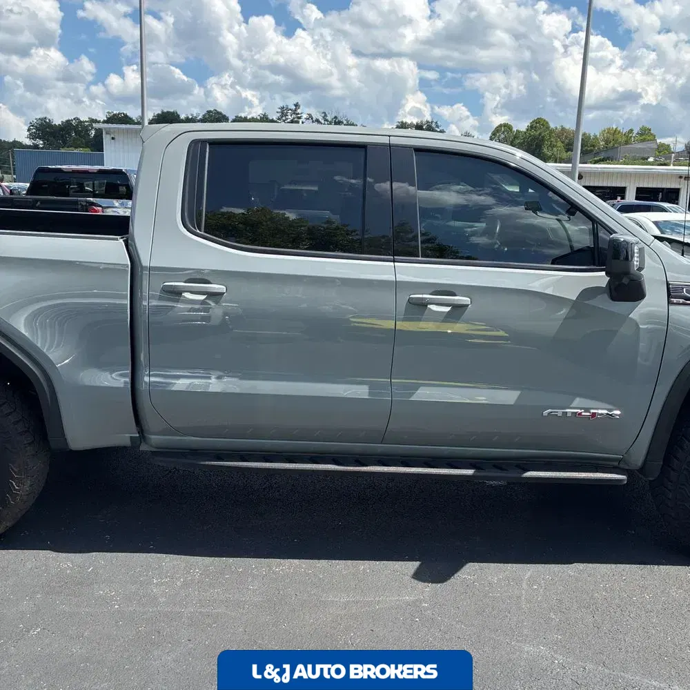 2024 GMC Sierra 1500 AT4X