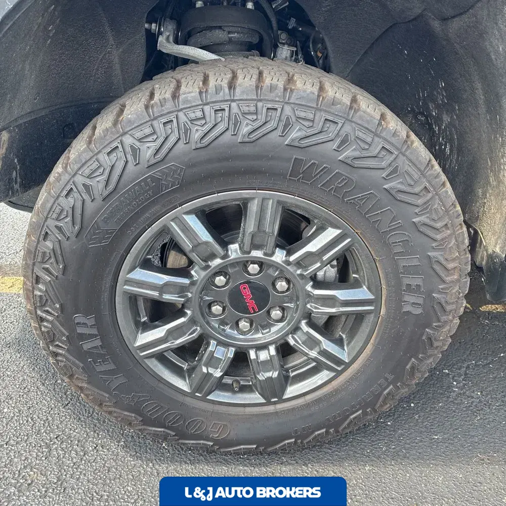 2024 GMC Sierra 1500 AT4X
