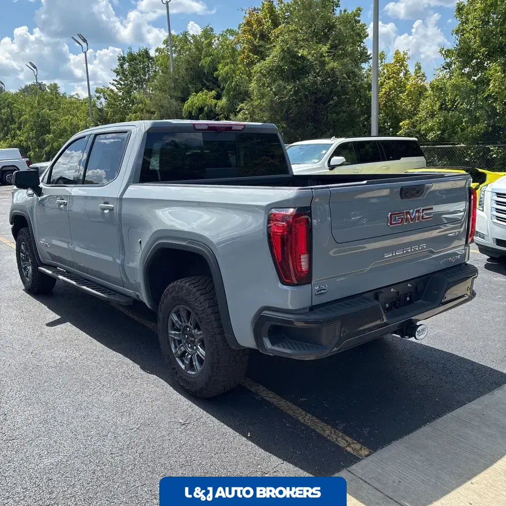 2024 GMC Sierra 1500 AT4X
