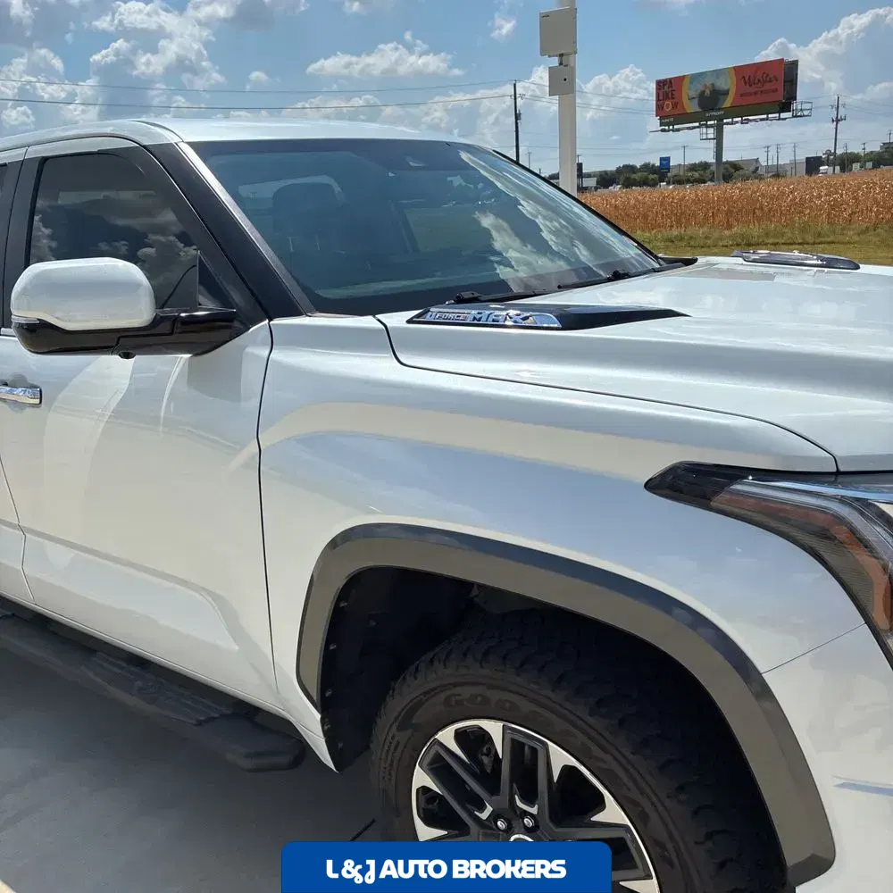 2024 Toyota Tundra Limited HV