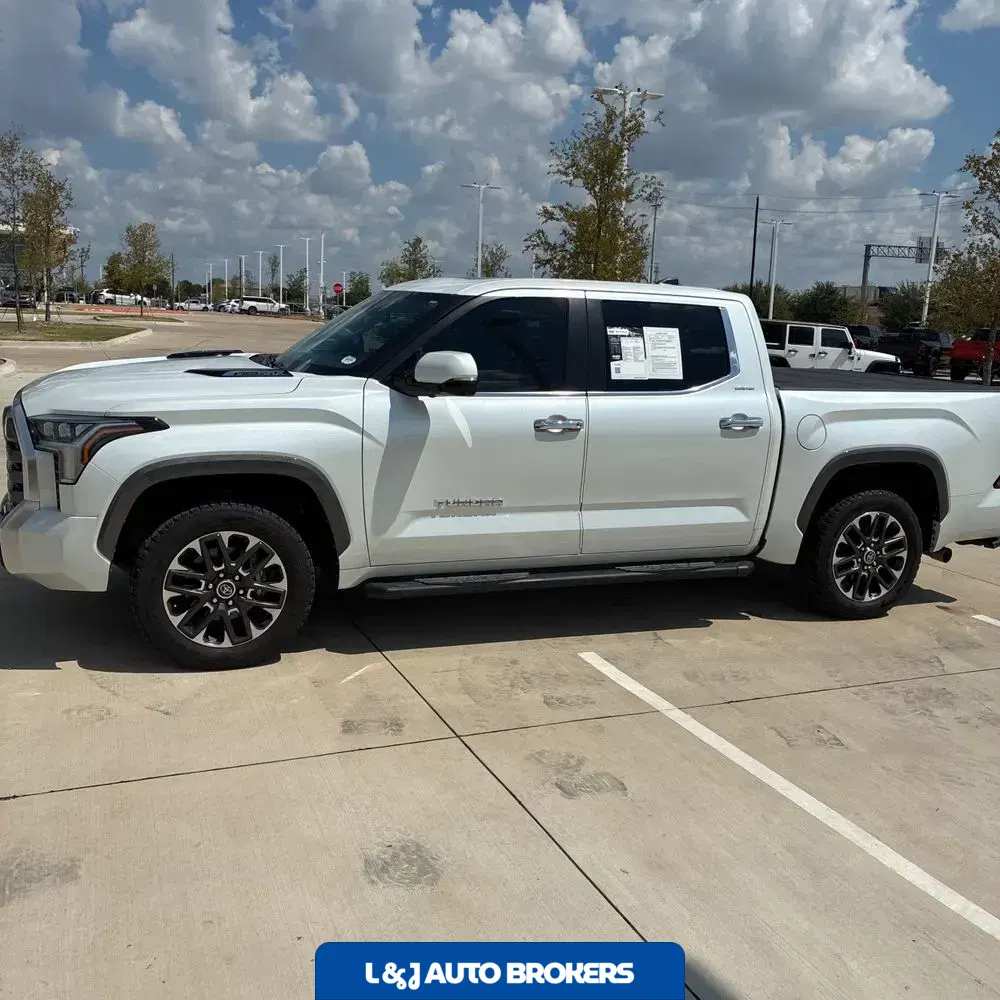 2024 Toyota Tundra Limited HV