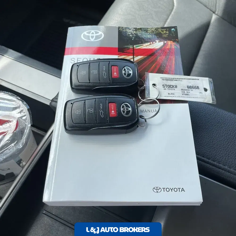 2023 Toyota Sequoia SR5