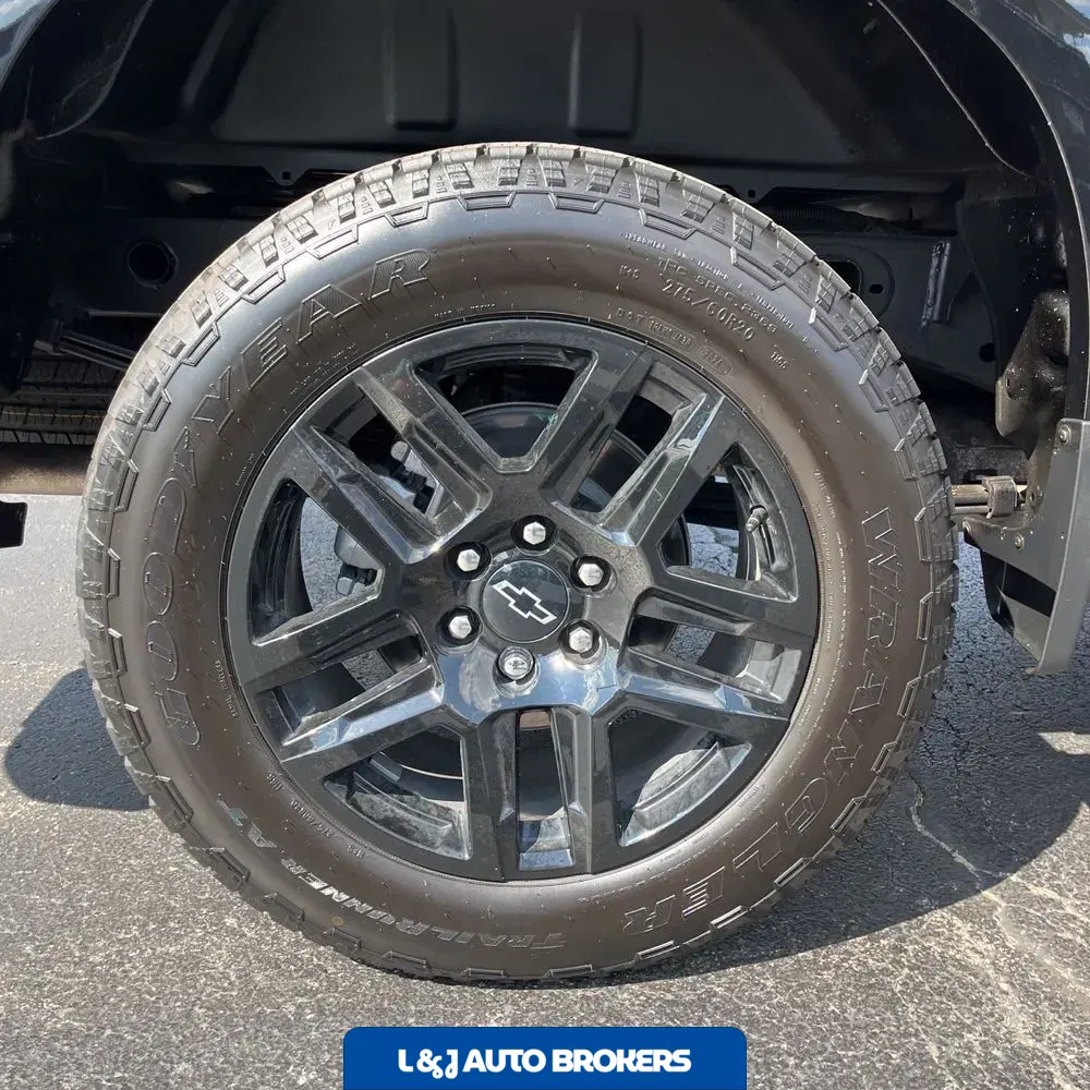 2025 Chevrolet Silverado 1500 RST