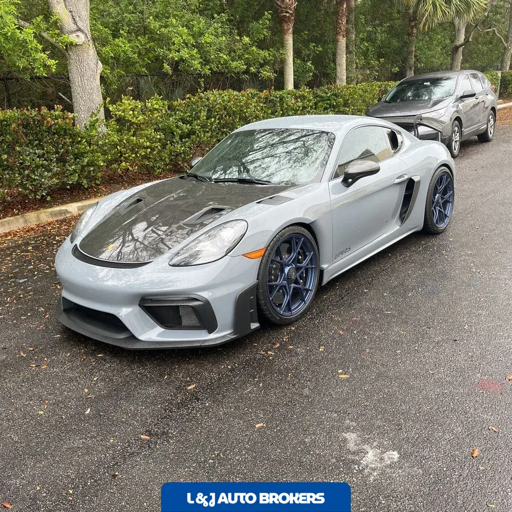 2023 Porsche 718 Cayman GT4 RS