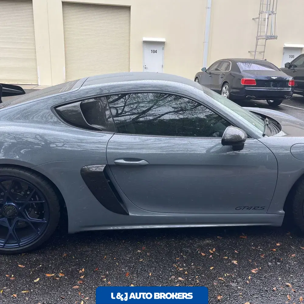 2023 Porsche 718 Cayman GT4 RS